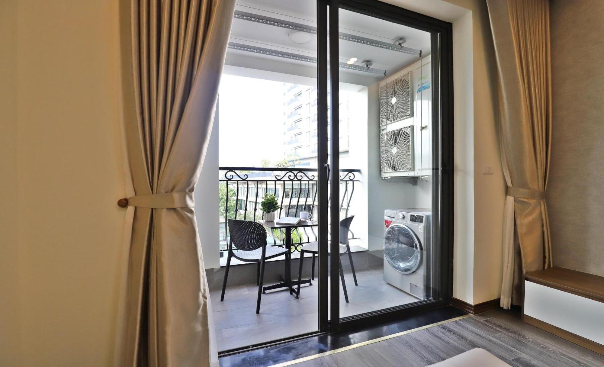 Luxe Paradise Suites Tay Ho Ханой Экстерьер фото