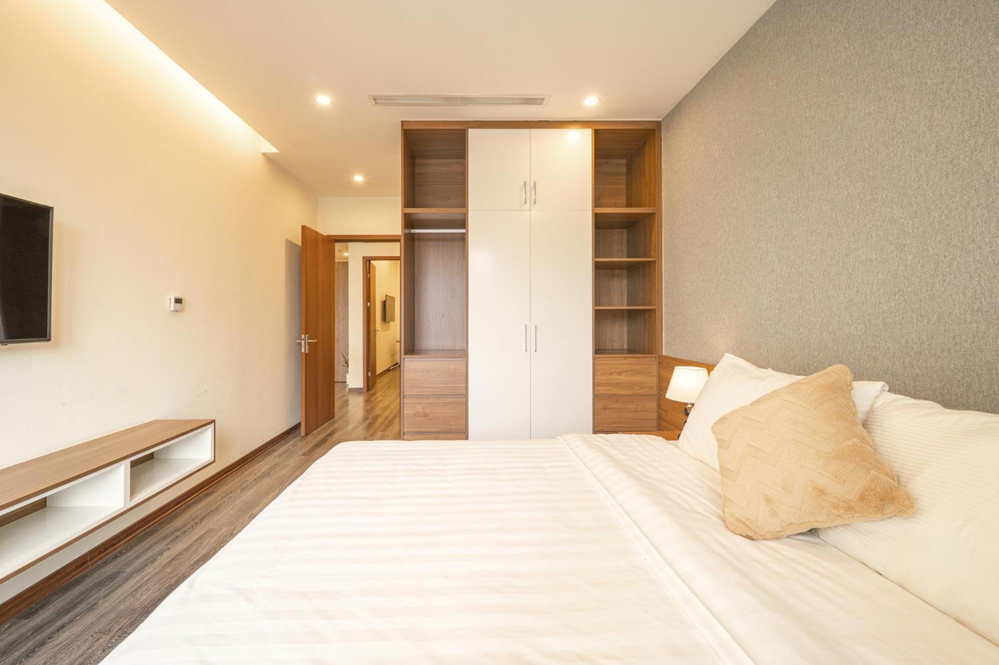 Luxe Paradise Suites Tay Ho Ханой Экстерьер фото